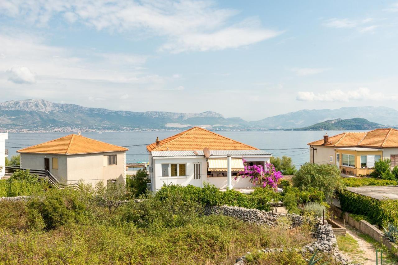 Apartments By The Sea Slatine, Ciovo - 11047 Esterno foto